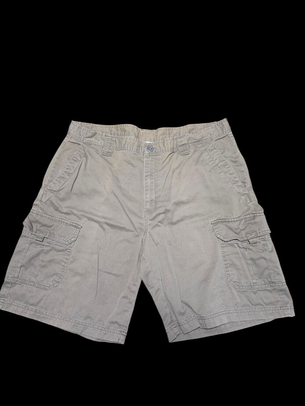 Columbia Men's Green Cargo Shorts, Size 39, Outdoor Utility Hiking, Pockets - Picture 1 of 8